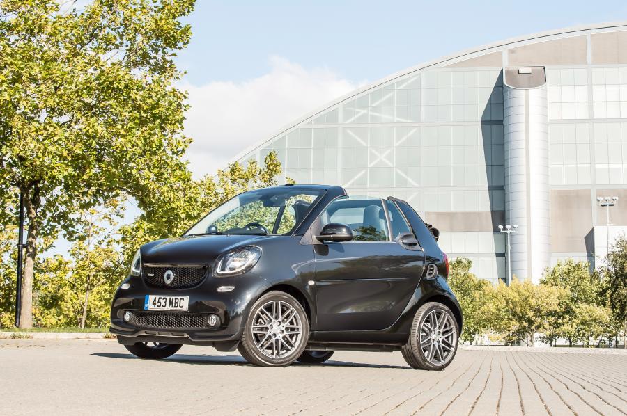  Smart ForTwo Cabrio Xclusive by Brabus 2016 года  (UK) (фото 8 из 13)